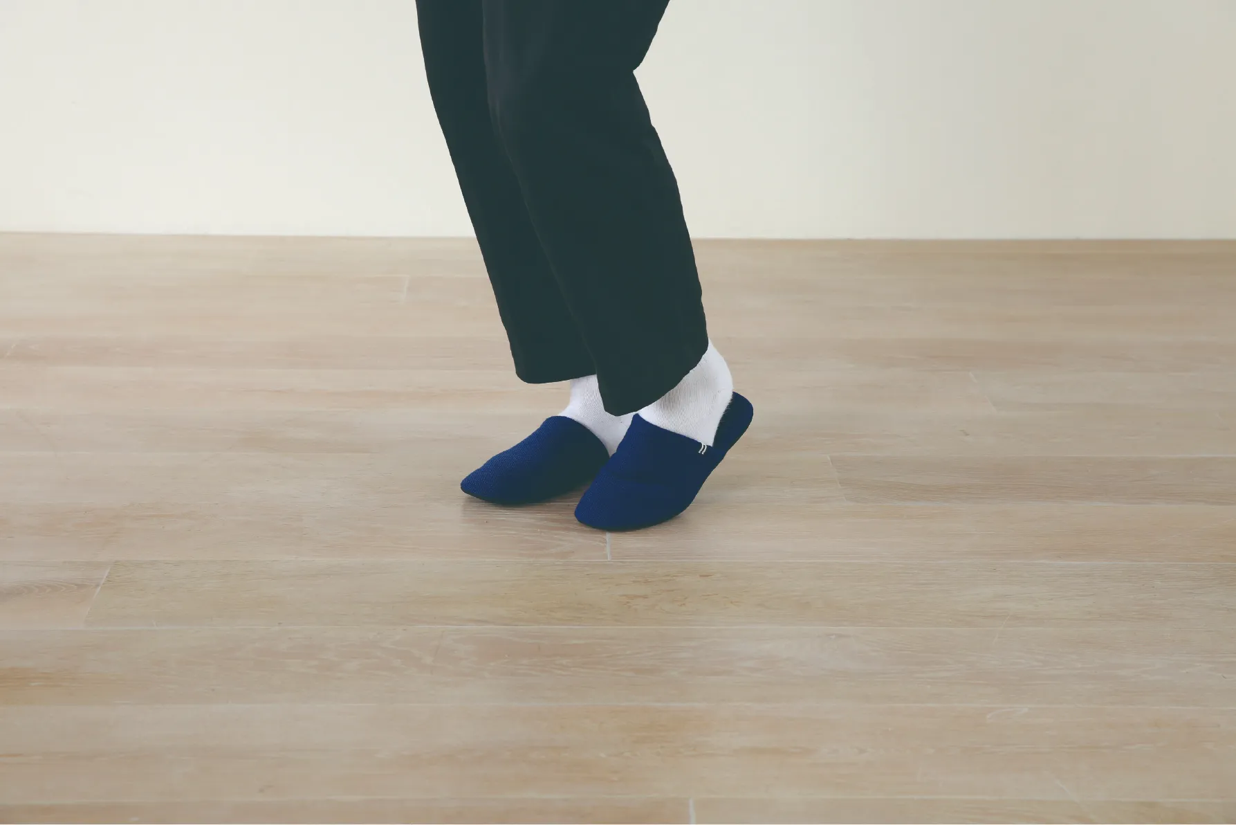 SLIPPERSの画像